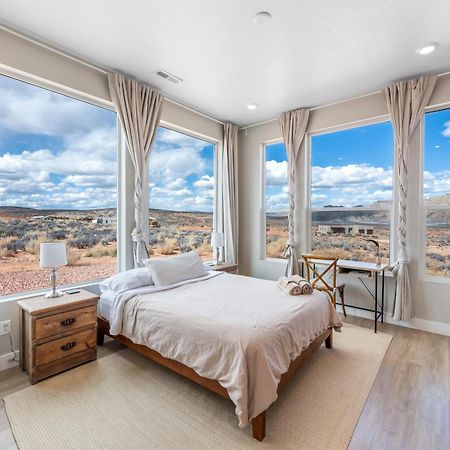 Page Arizona Border Town- Grand Serenity Room With Mesa Views Big Water Exterior photo
